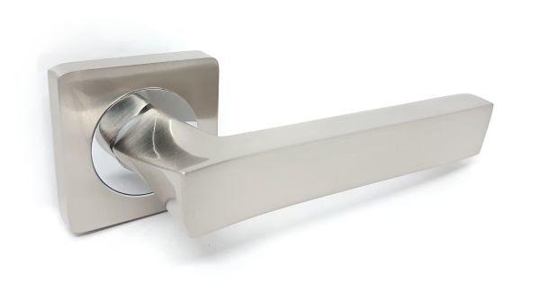 Ручка на квадратнiй основi серiя r08, 08 - 157, SN/CP | САТИН / ХРОМ, 1480